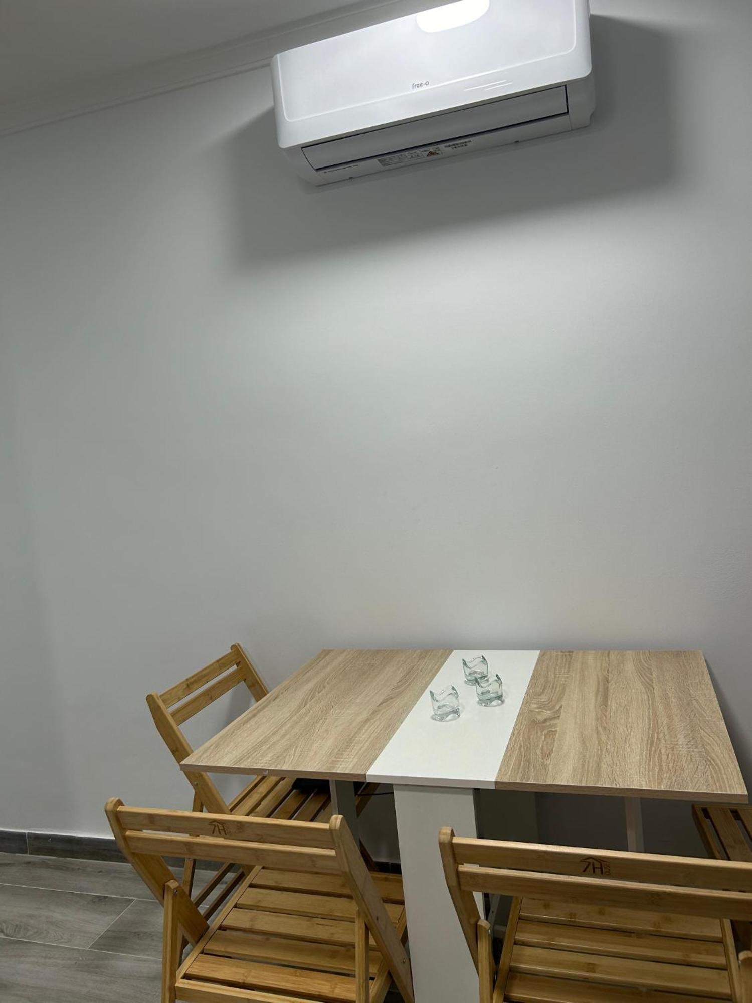 A Unos Pasos A Paseo Del Prado Apartamento